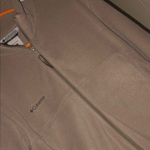 Columbia sweater